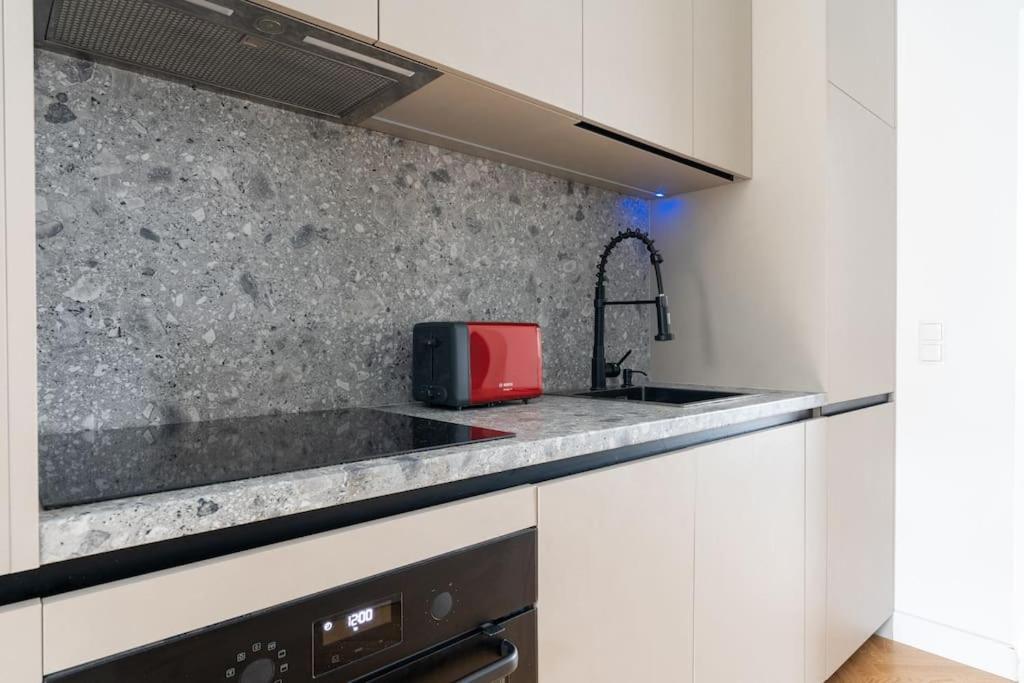 Apartment Fancy 1br Near Schoenbrunn By Hm *